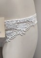 Samanta Hana C0401 stringi z gipiurą białe zbliżenie.jpg