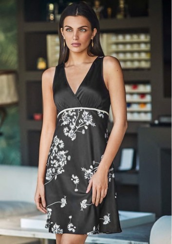 Selmark P5060 koszula nocna damska na ramiączkach satynowa.jpg