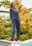 Selmark P4676 dres damski z kapturem welur