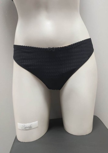 Samanta Vejla C0336 czarne koronkowe stringi z koronką.jpg